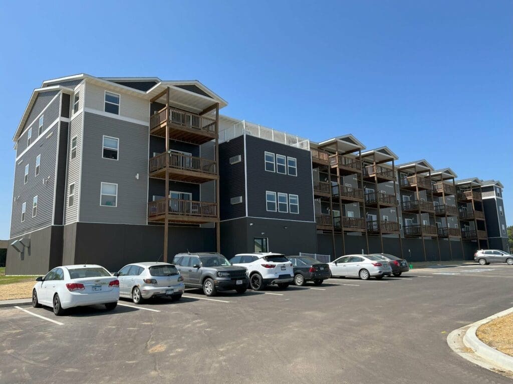 exterior of 601 Apartments by Herzog Property Management